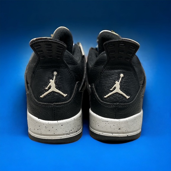 Jordan 4 Retro
Oreo 2015 - Picture 4 of 6